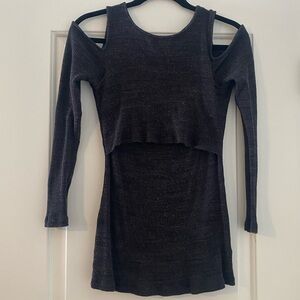 A PEA IN THE POD MATERNITY LONG SLEEVE